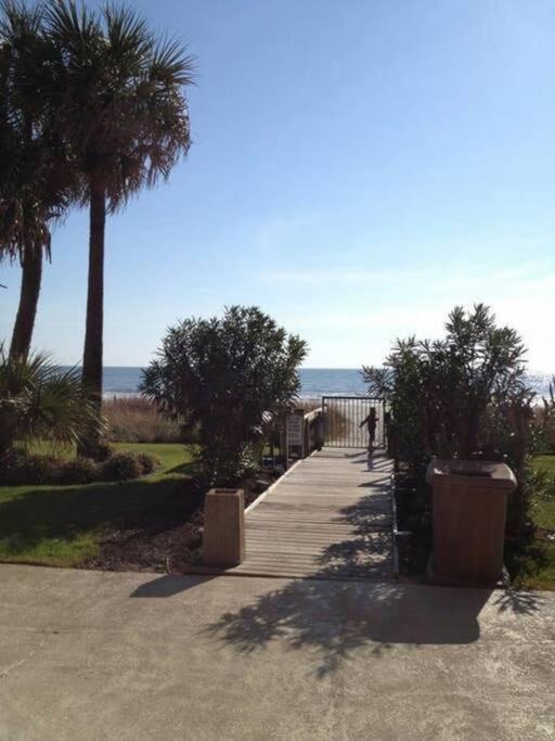 מירטל ביץ' *Renovated Oceanfront Condo*Queen Beds*Pools*Hot Tubs*More*P220 מראה חיצוני תמונה